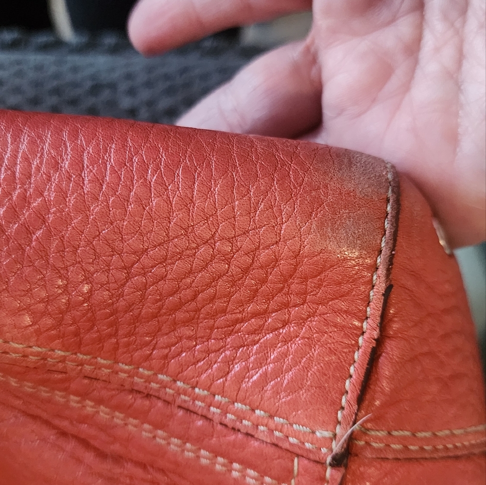 Vintage Coach Hamptons Coral Leather Handbag With Tassel - Picture 10 of 12